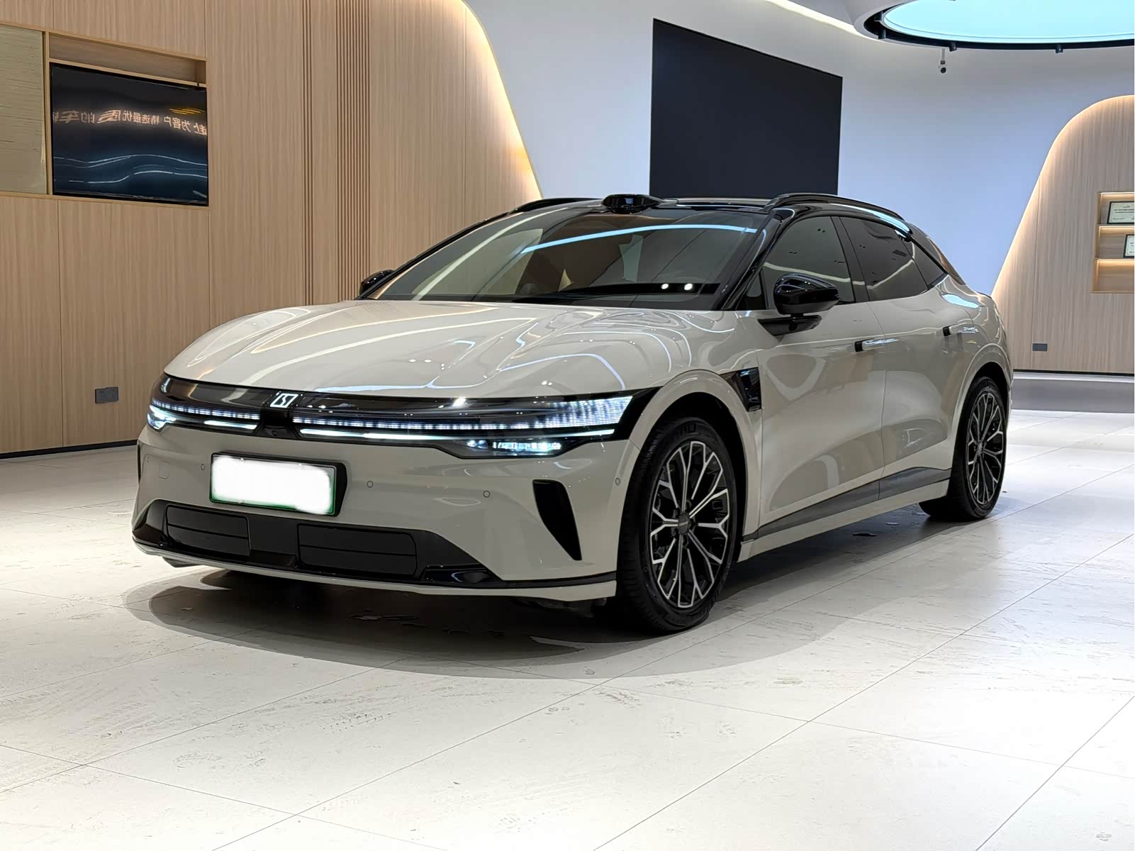 Zeekr 007GT