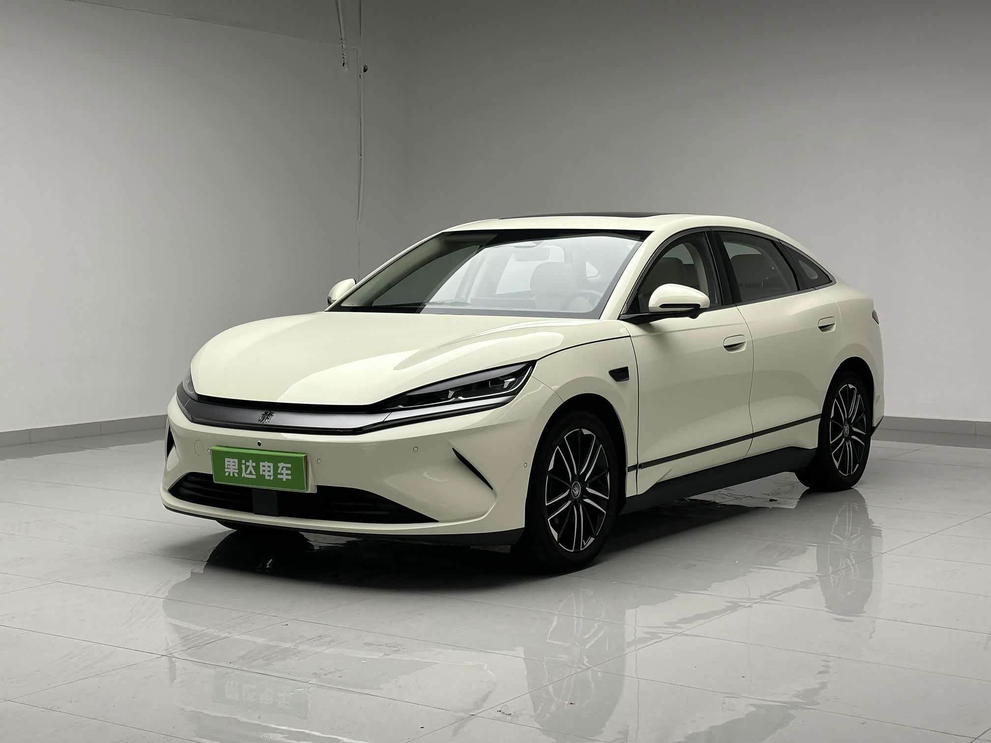 BYD Qin L
