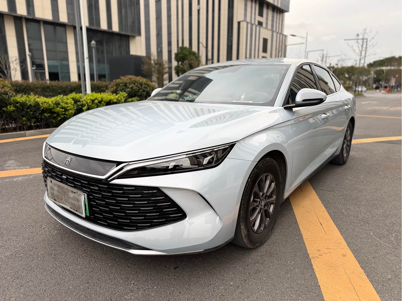 BYD Qin L