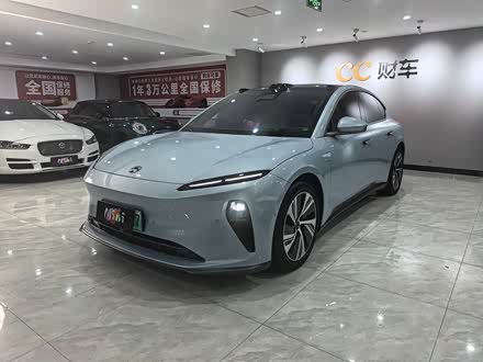 NIO ET5