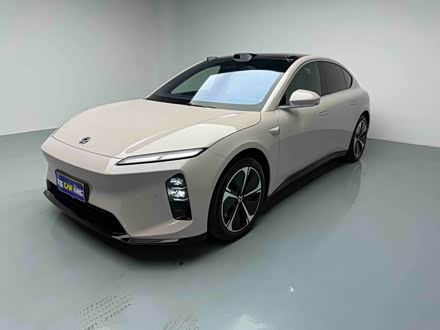 NIO ET5