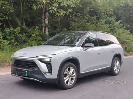 NIO ES8