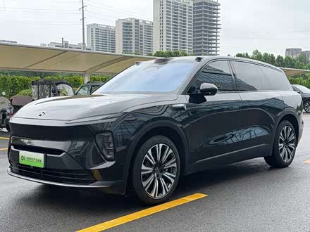 NIO ES8