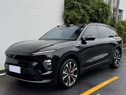 NIO ES8