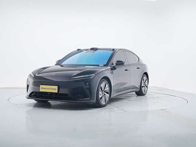 NIO ET5