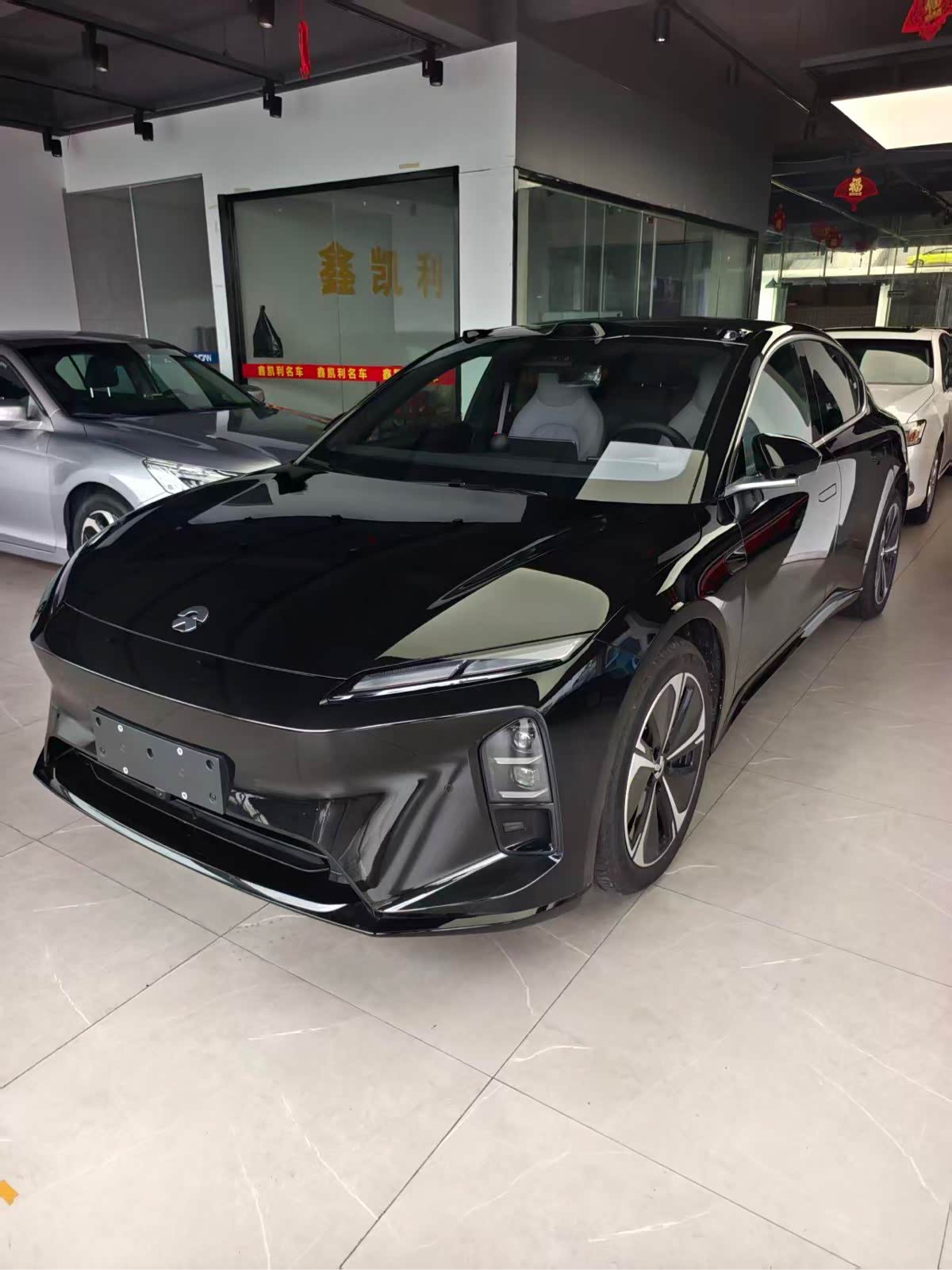 NIO ET5