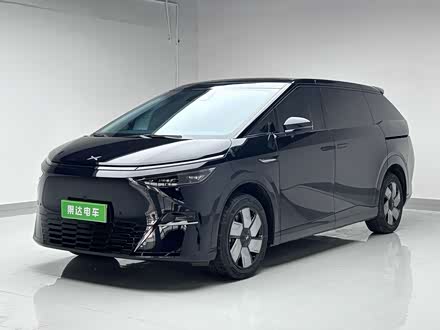 Xpeng X9