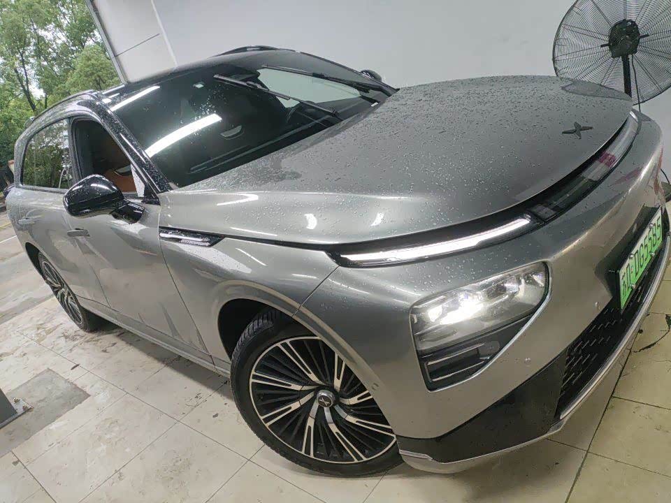 Xpeng G9