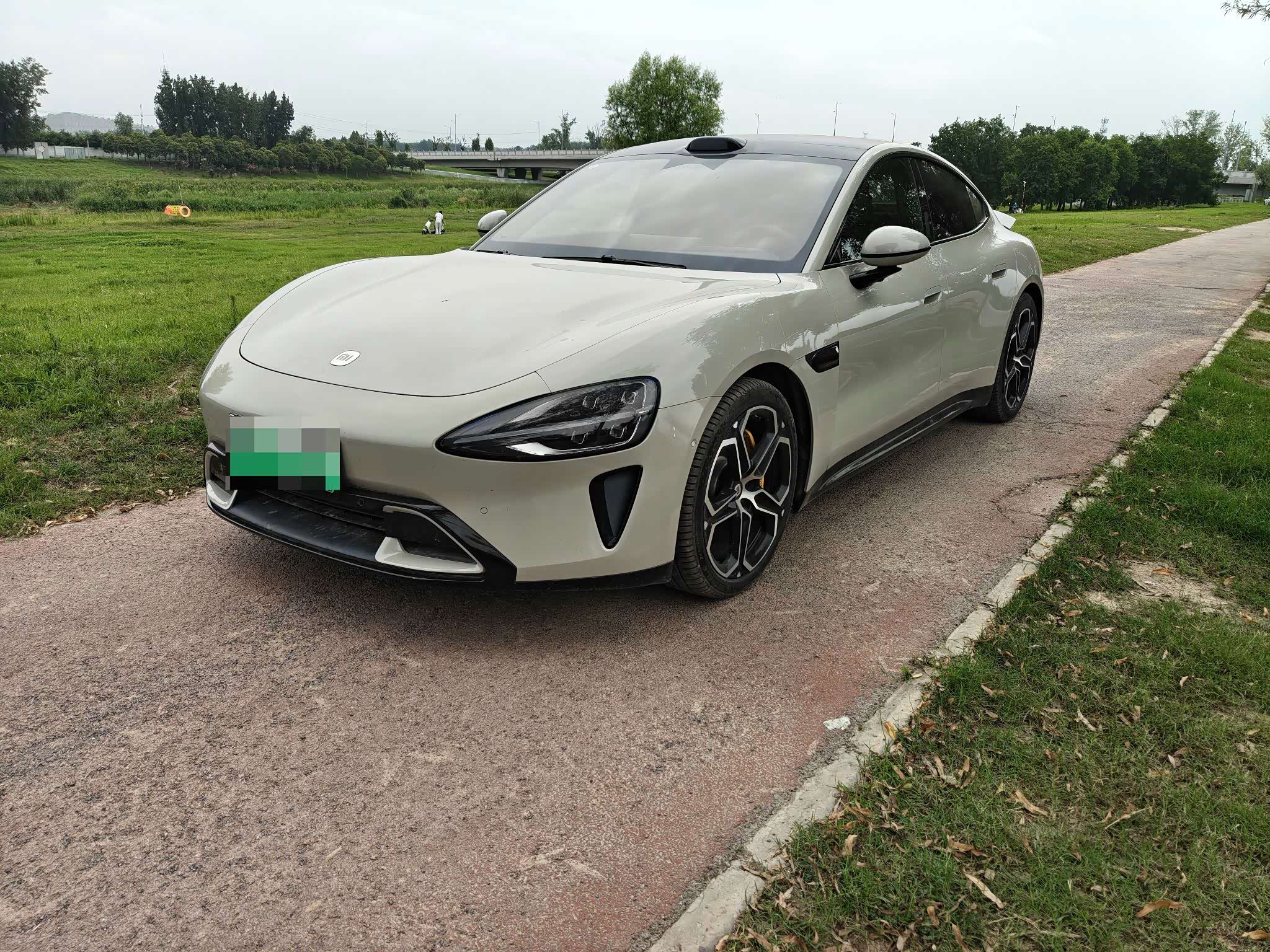 Xiaomi SU7