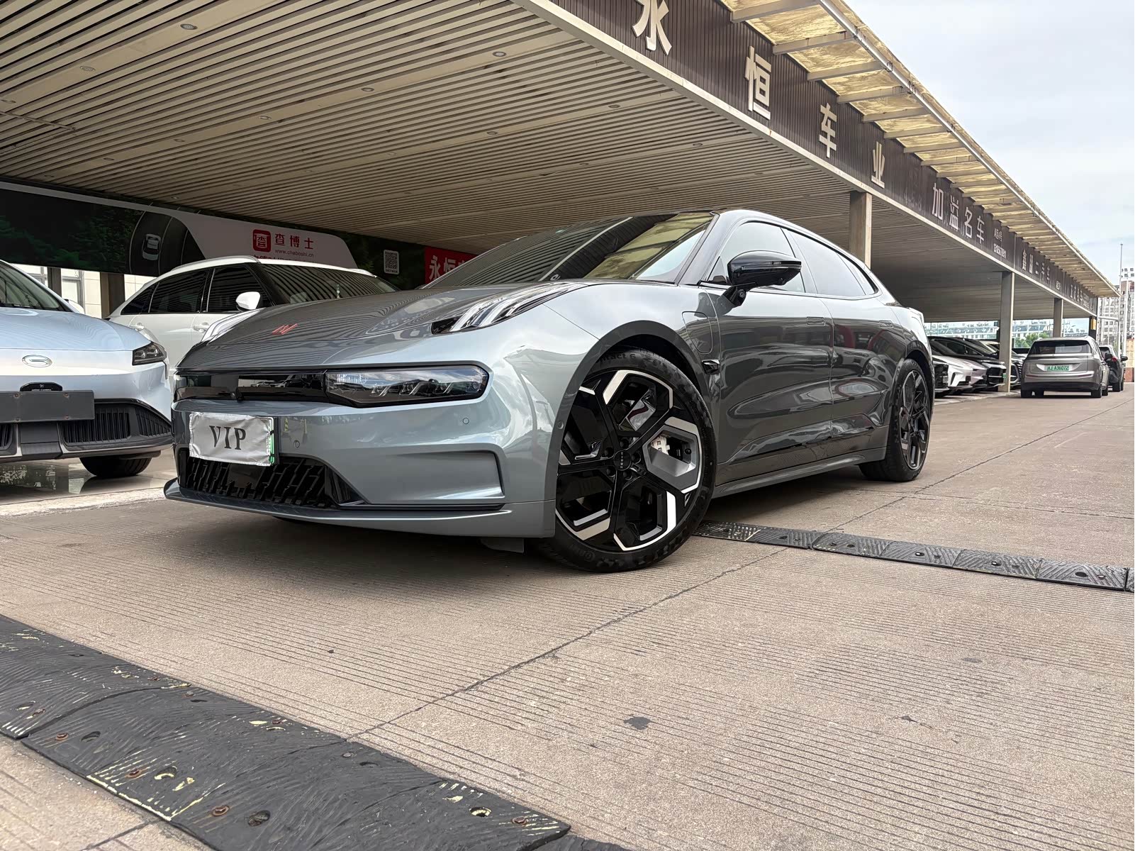 Zeekr 001