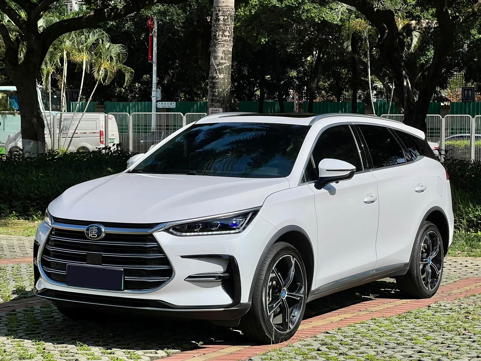 BYD Tang