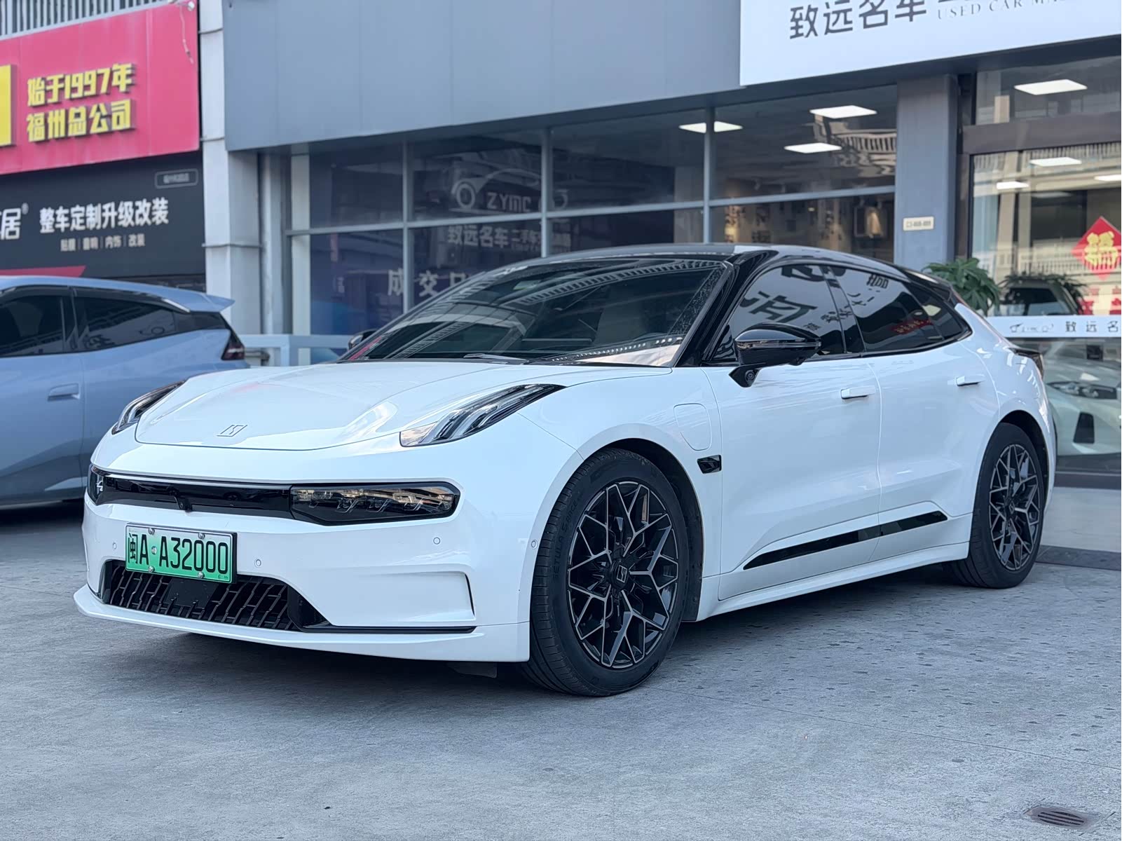 Zeekr 001