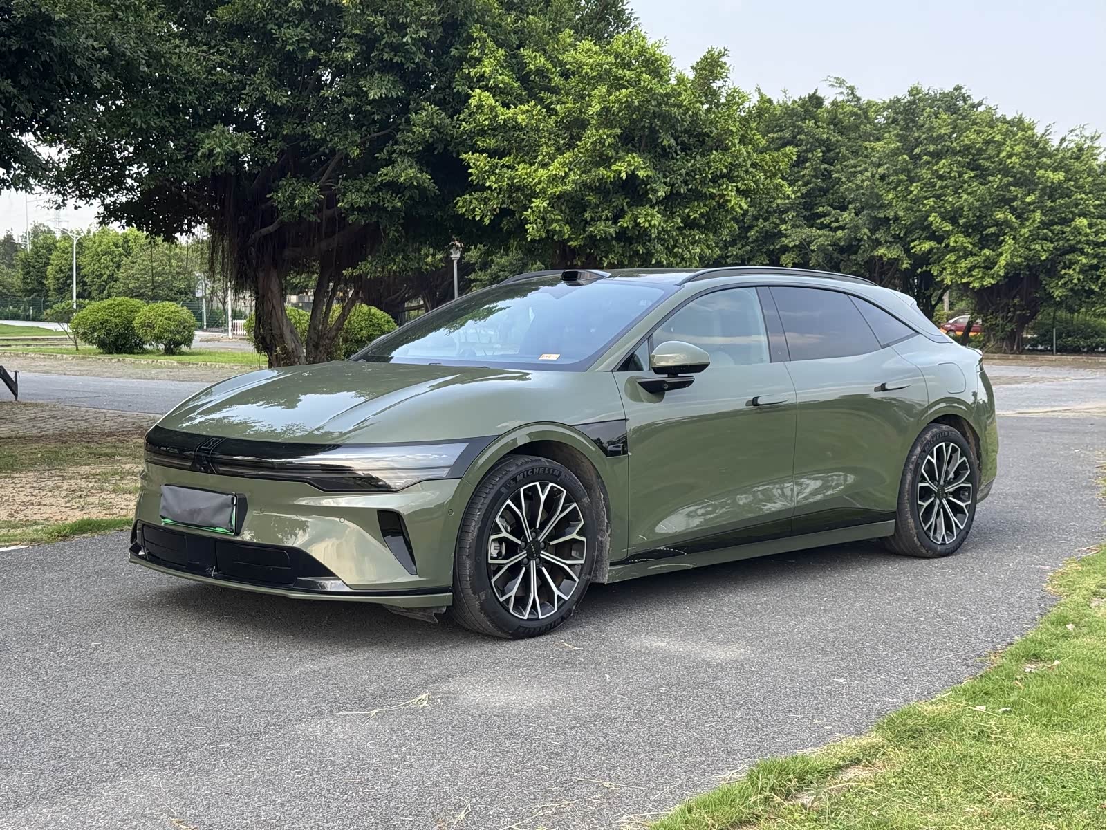 Zeekr 007GT