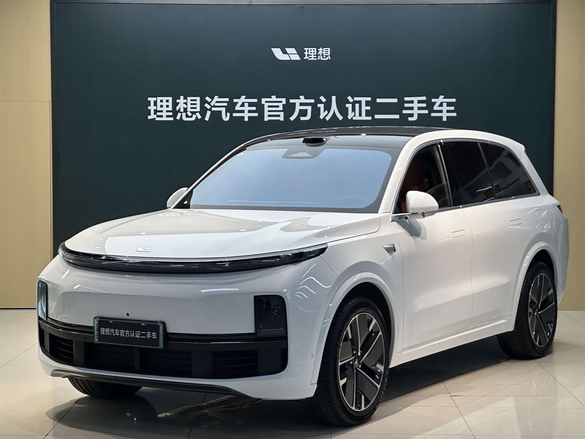 LiXiang L8