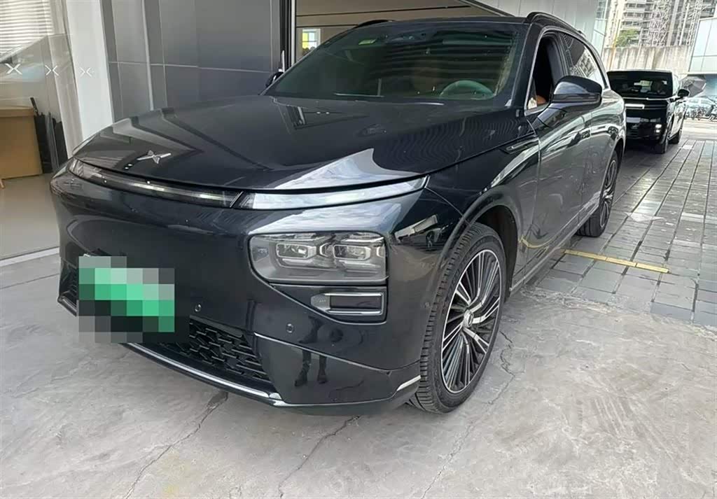 Xpeng G9