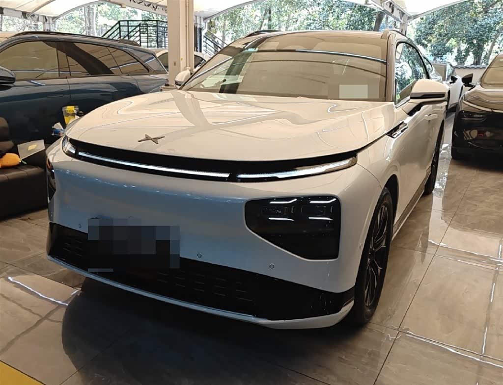 Xpeng G9