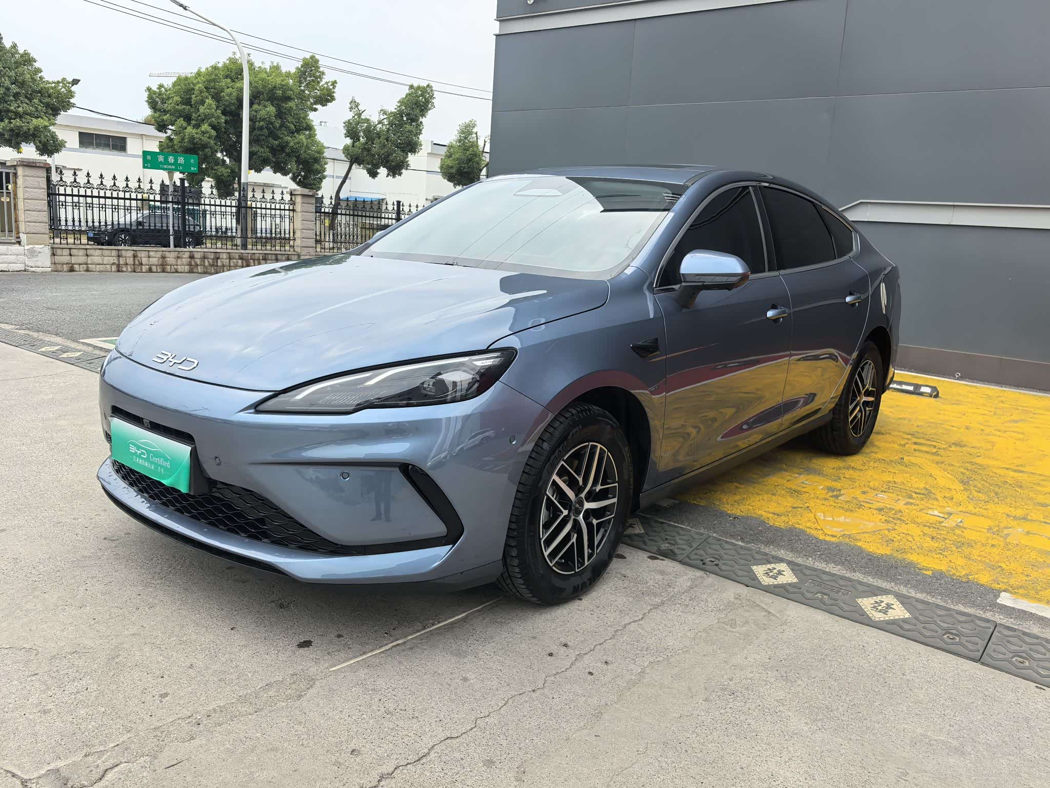 BYD Seal 05