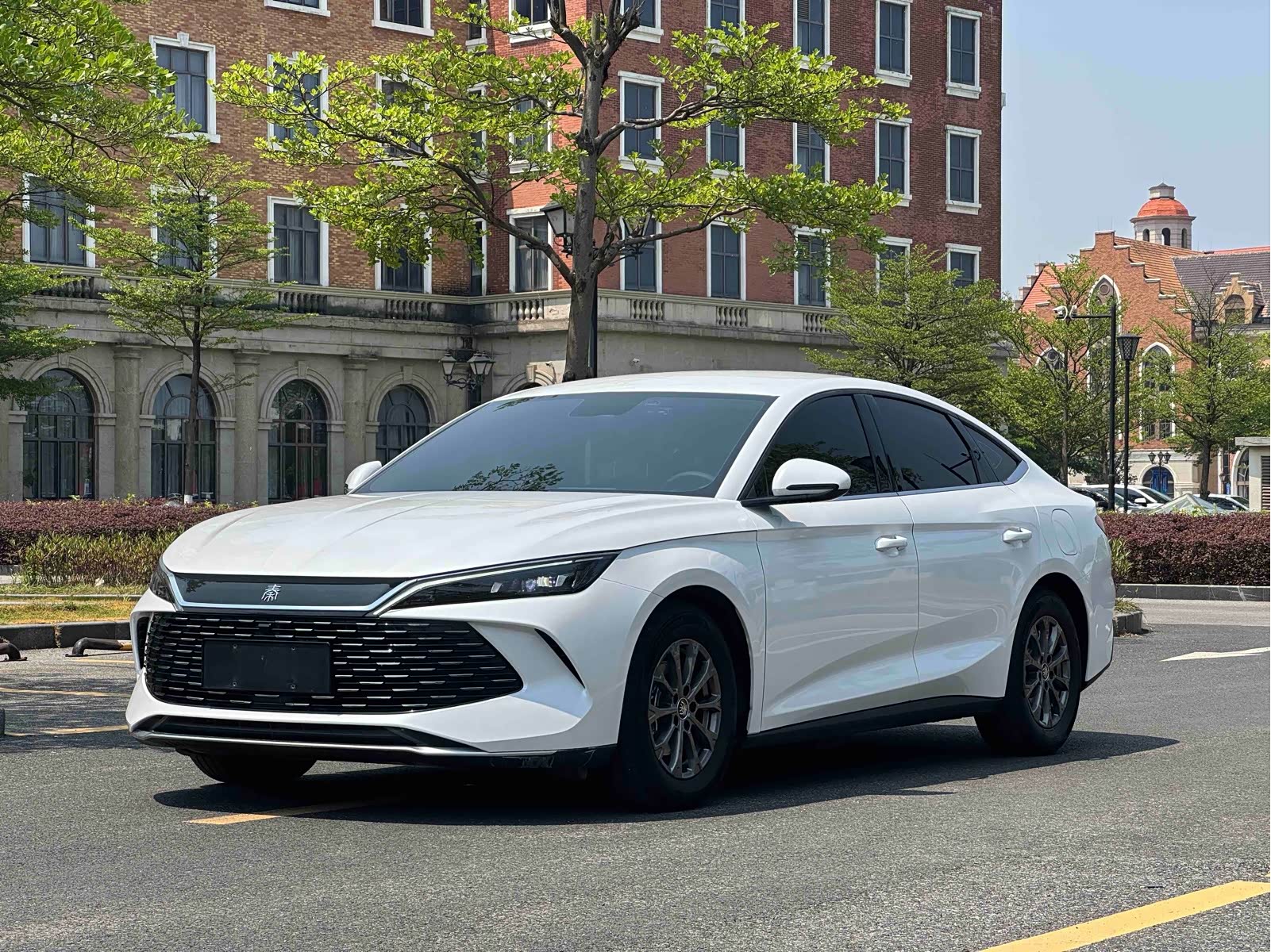 BYD Qin L