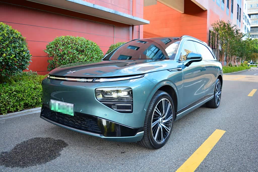 Xpeng G9