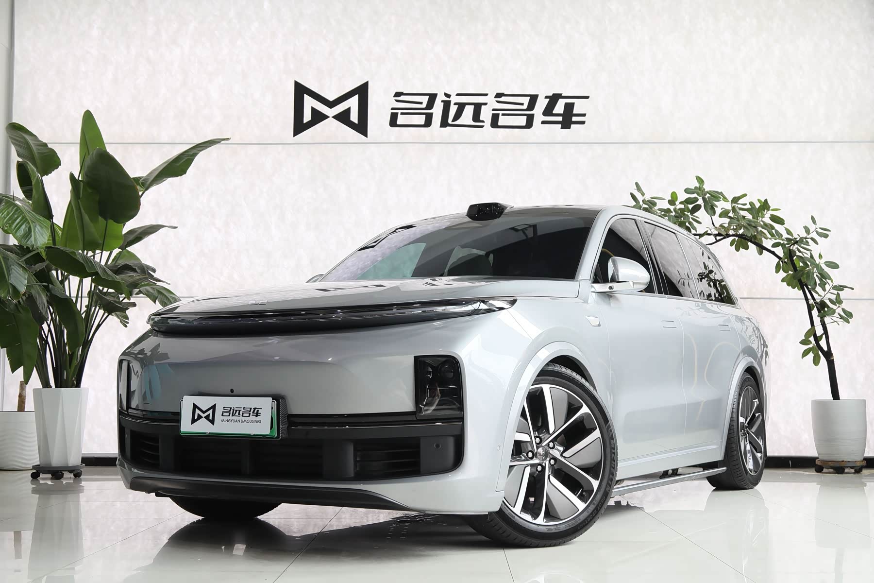 LiXiang L8