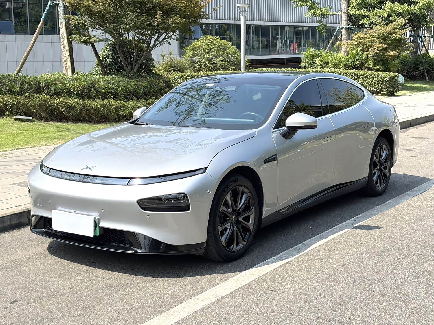 Xpeng P7