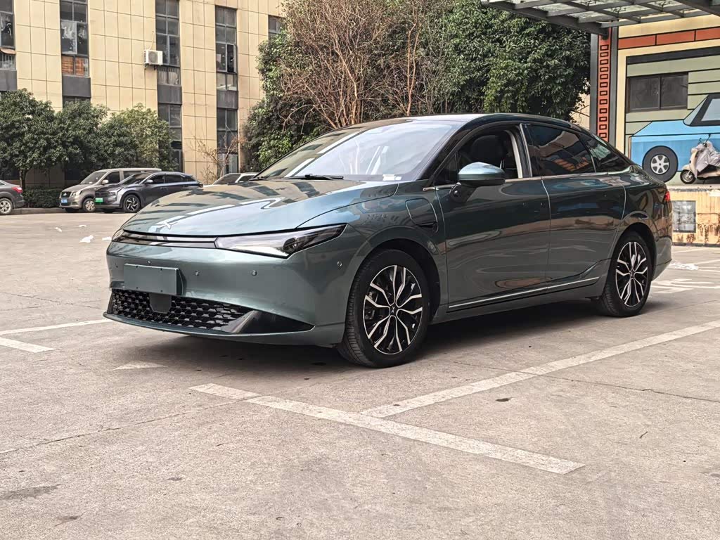 Xpeng P5