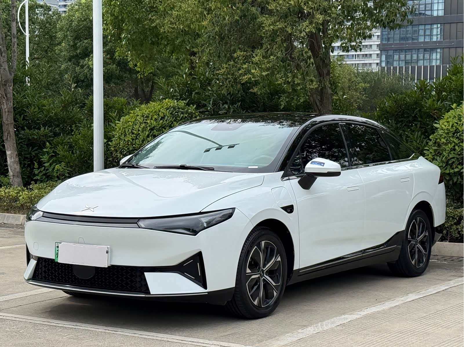 Xpeng P5
