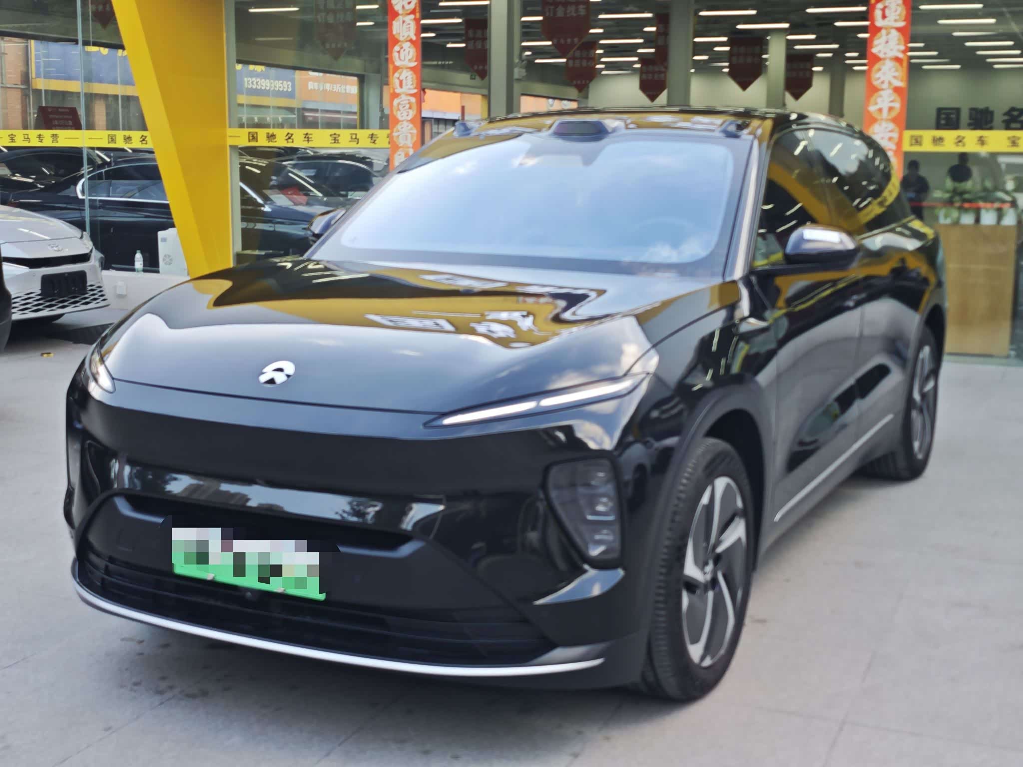 NIO ES8
