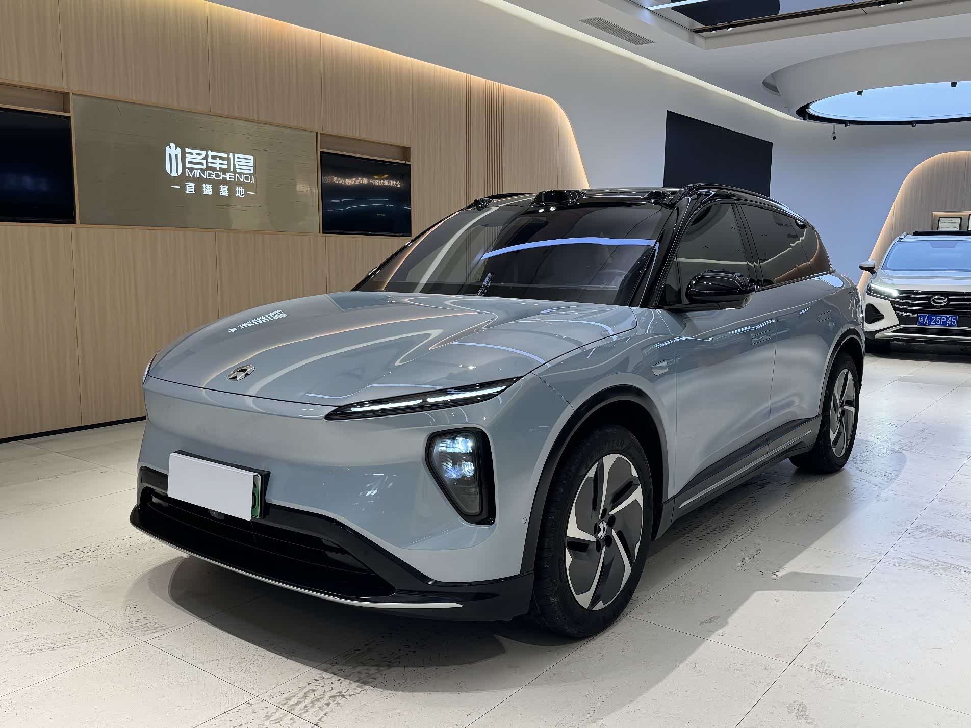 NIO ES6