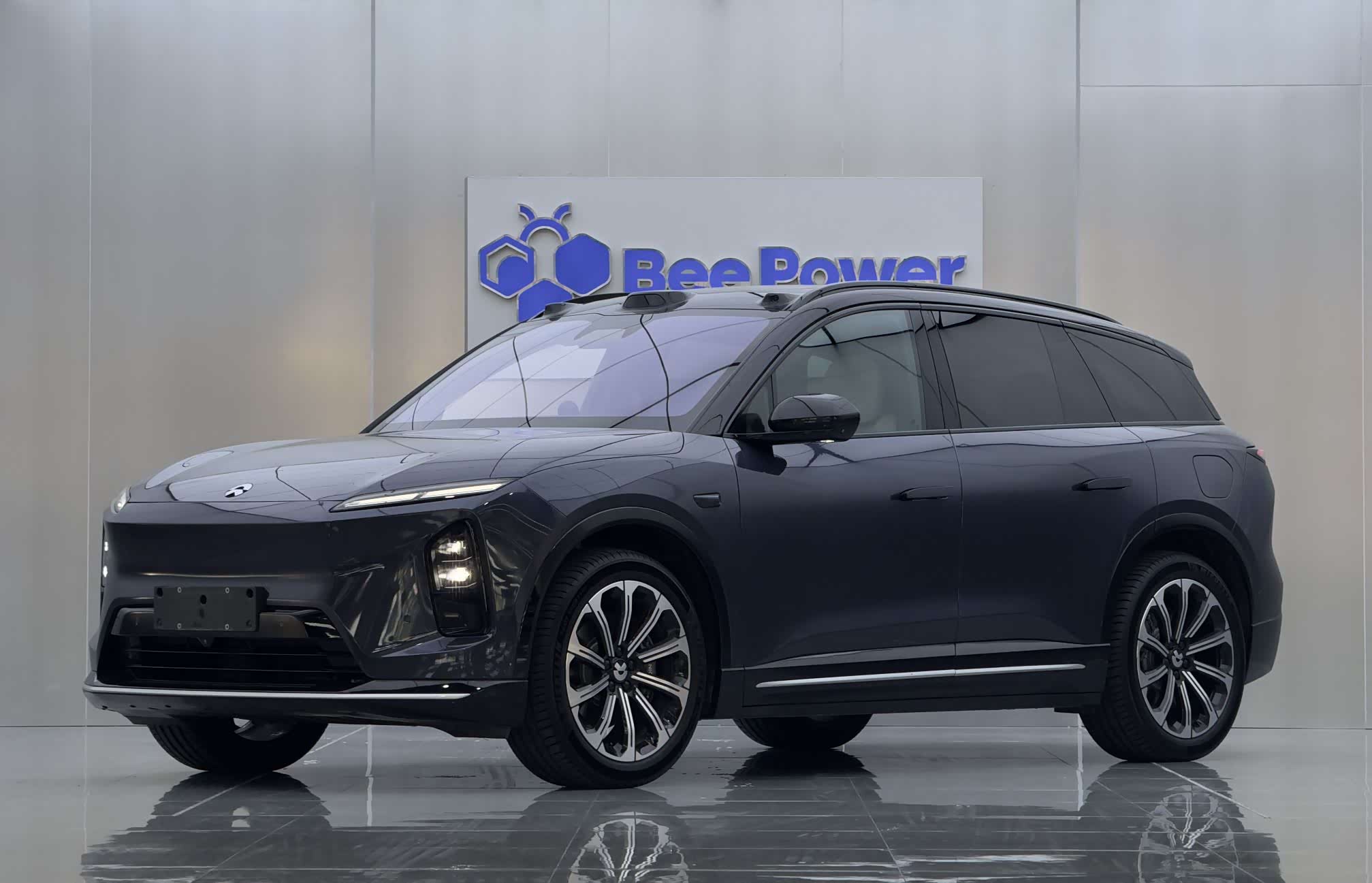 NIO ES6
