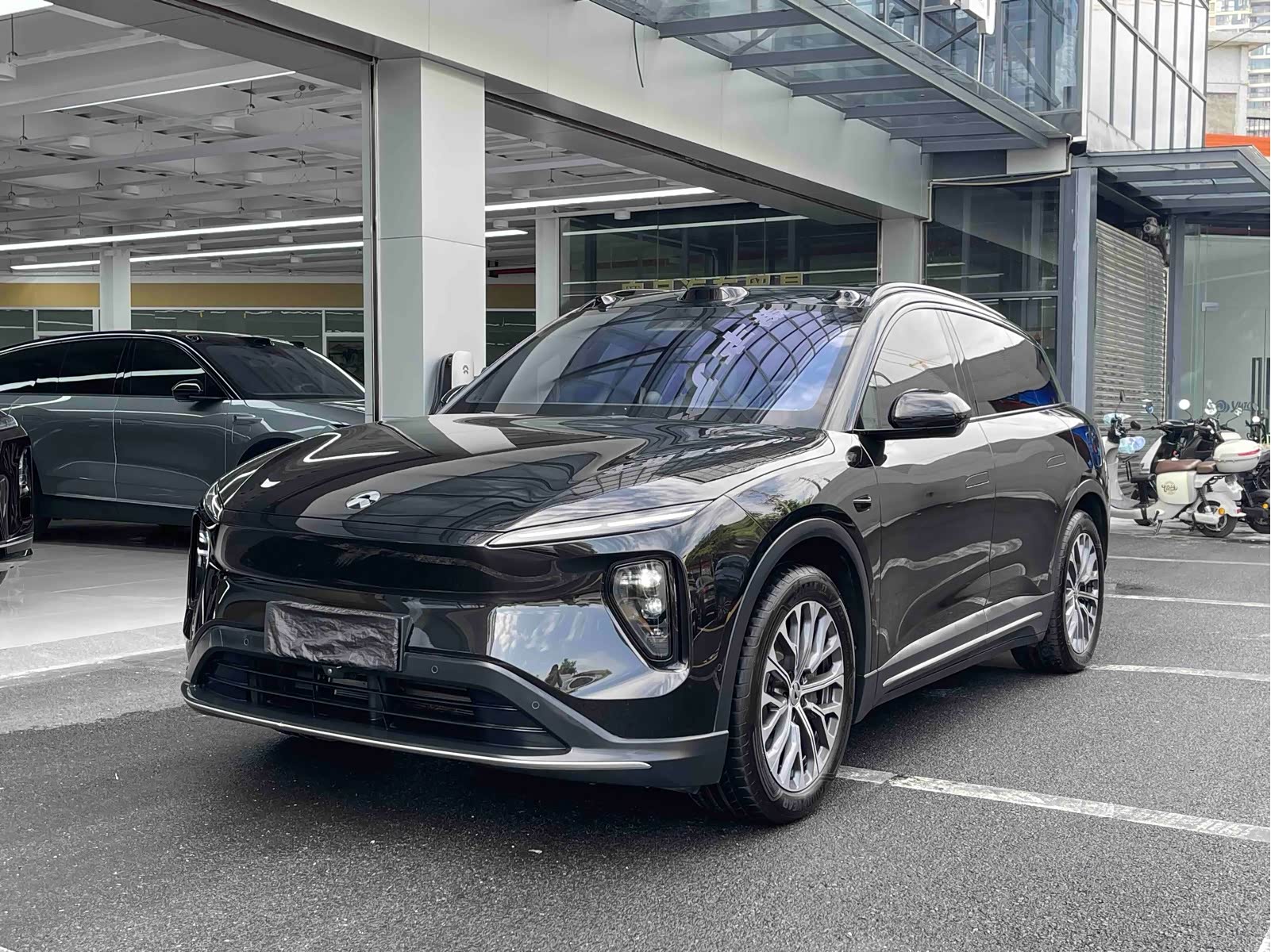 NIO ES6