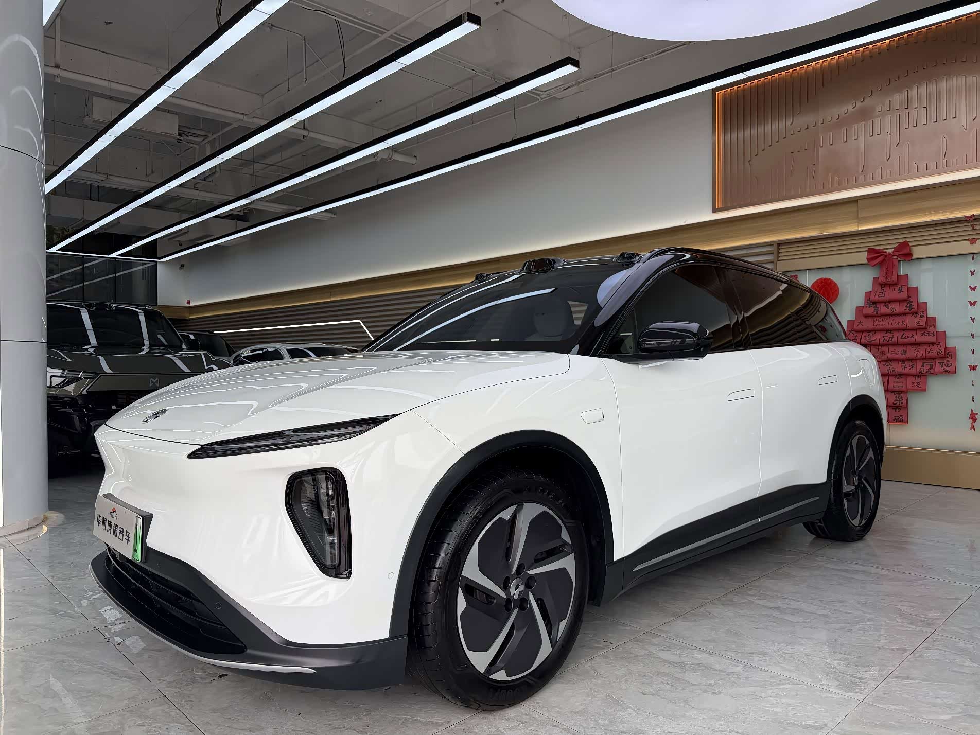 NIO ES6