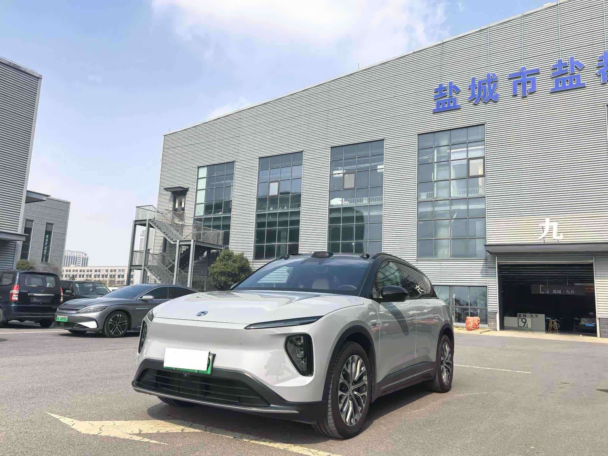 NIO ES6