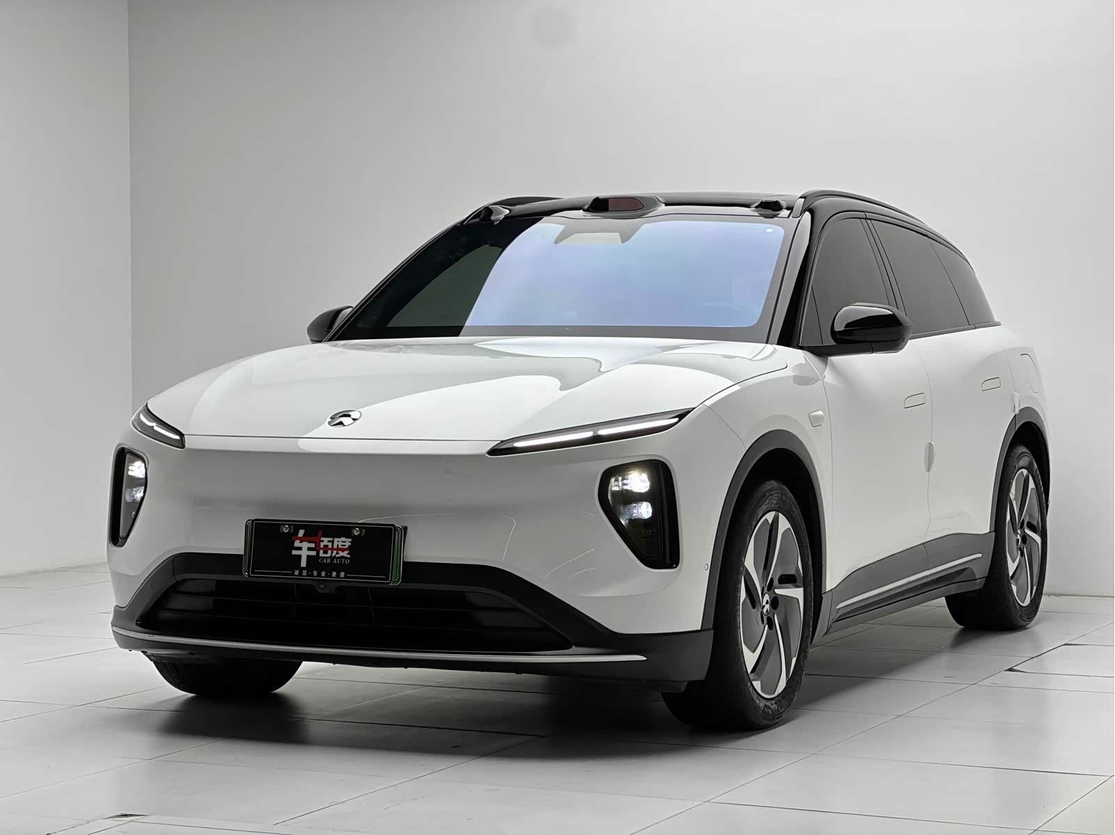 NIO ES6