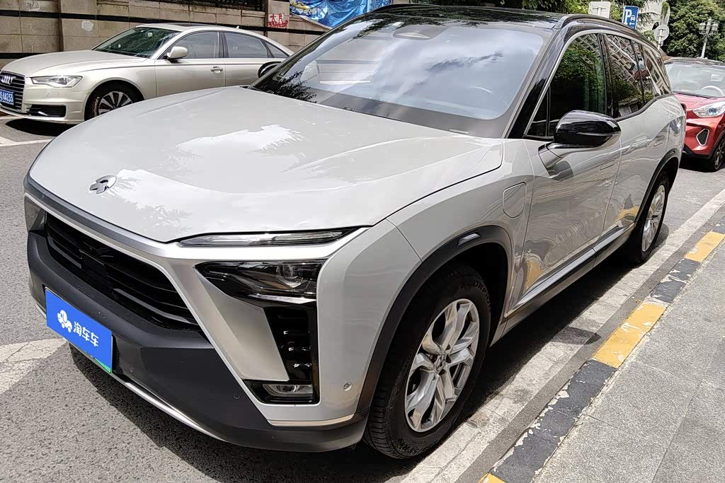 NIO ES8