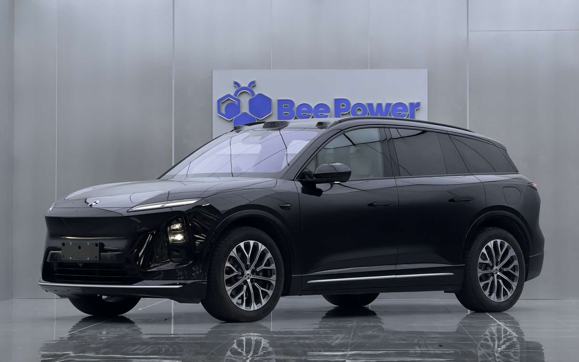 NIO ES6