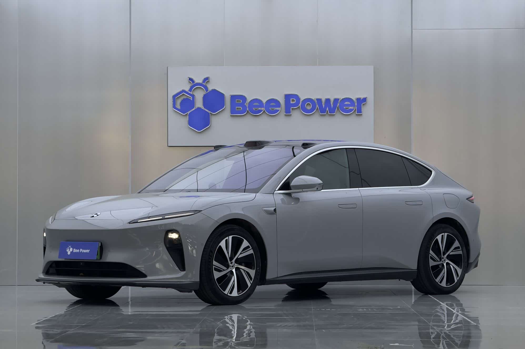 NIO ET5