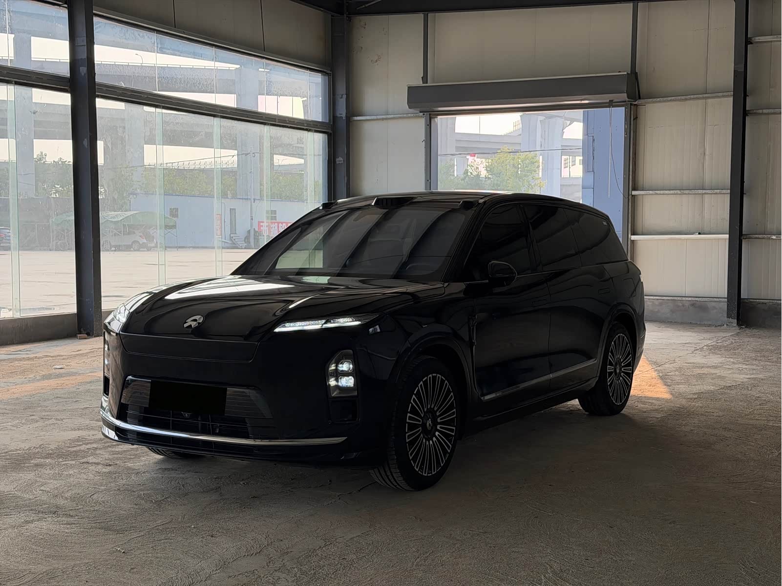 NIO ES8