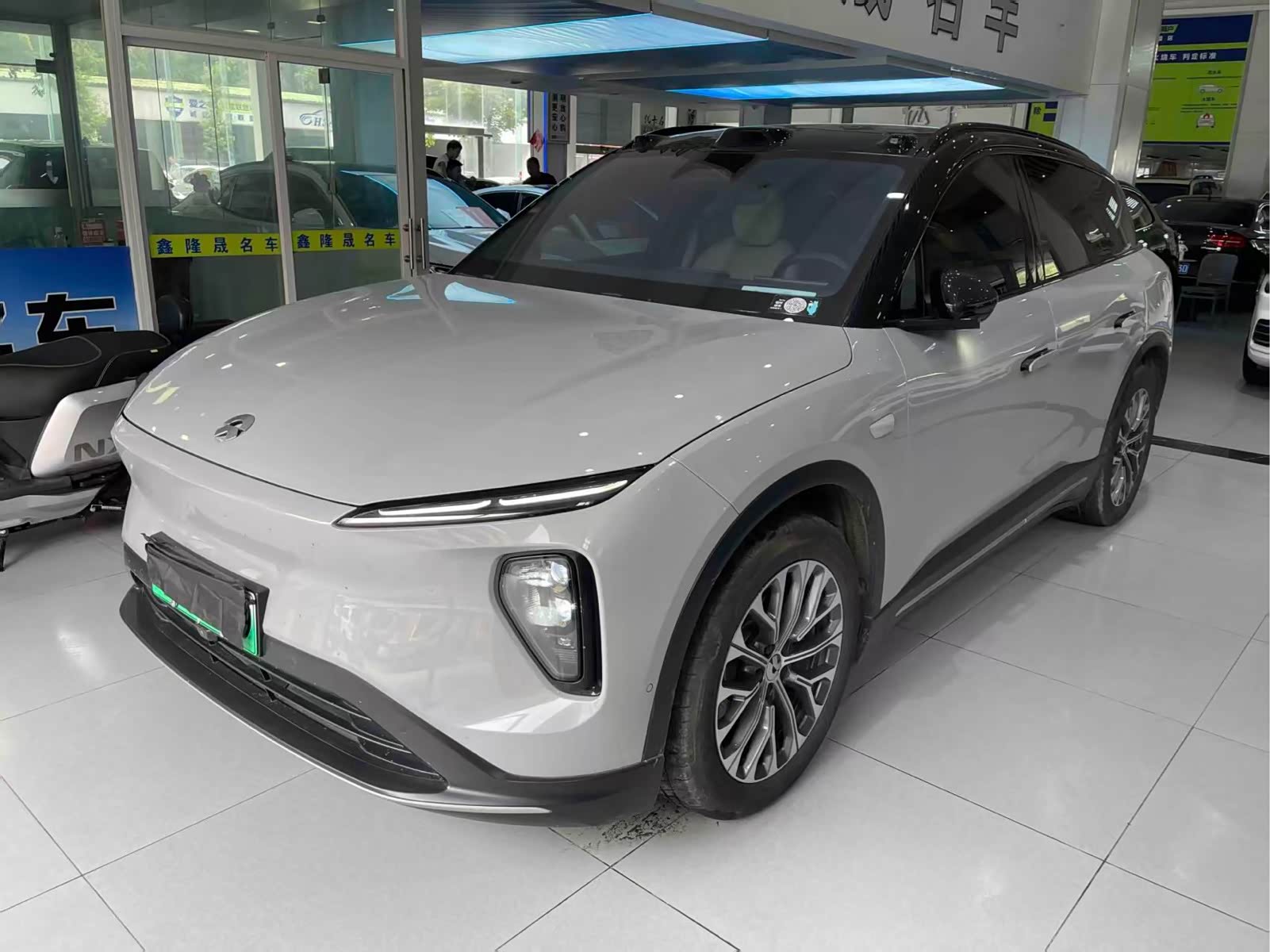NIO ES6
