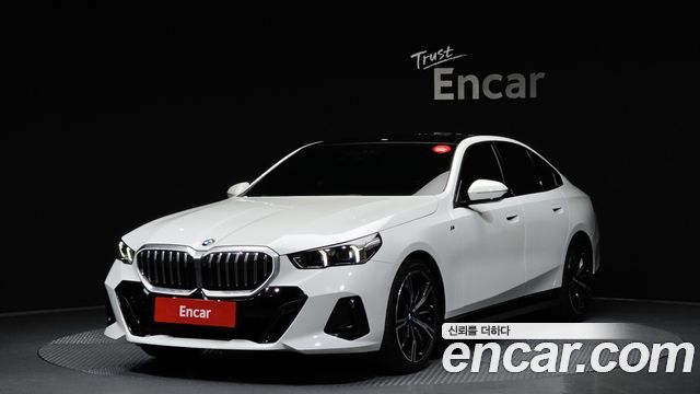 BMW 5-Series, Белый