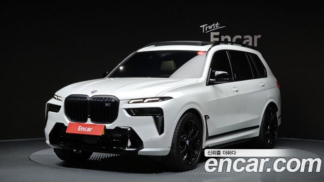 BMW X7, Белый