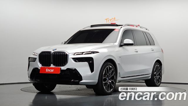 BMW X7, Белый