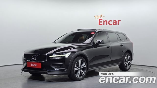 Volvo V60, Чёрный