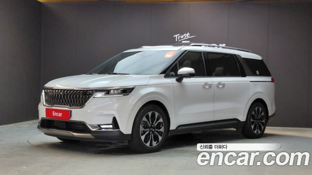Kia Canival, Белый