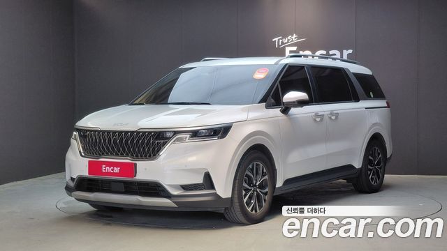 Kia Canival, Белый