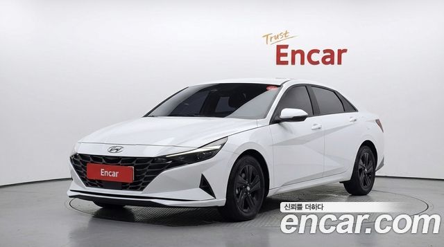 Hyundai AVANTE, Белый