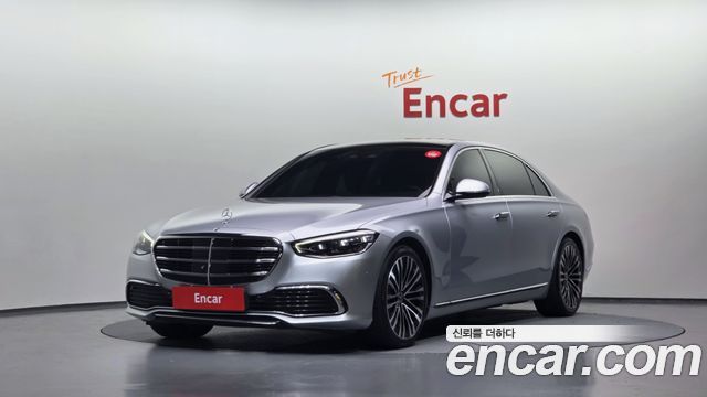 Mercedes-Benz S-Class, 은회색