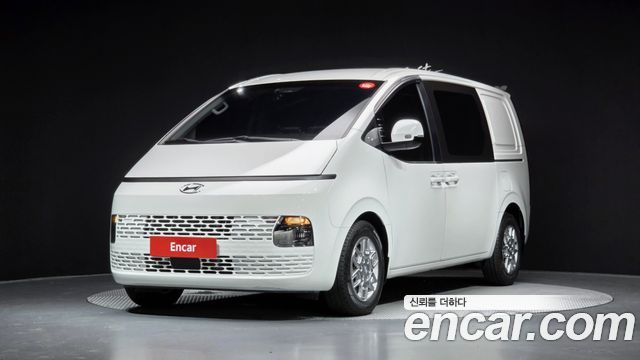 Hyundai Staria, Белый
