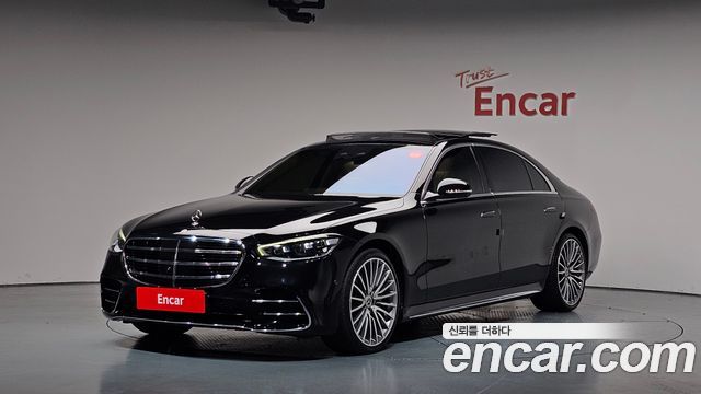 Mercedes-Benz S-Class, Чёрный