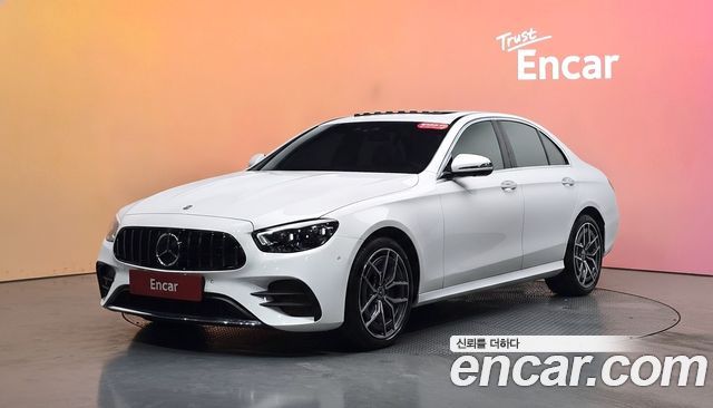 Mercedes-Benz E-Class, Белый